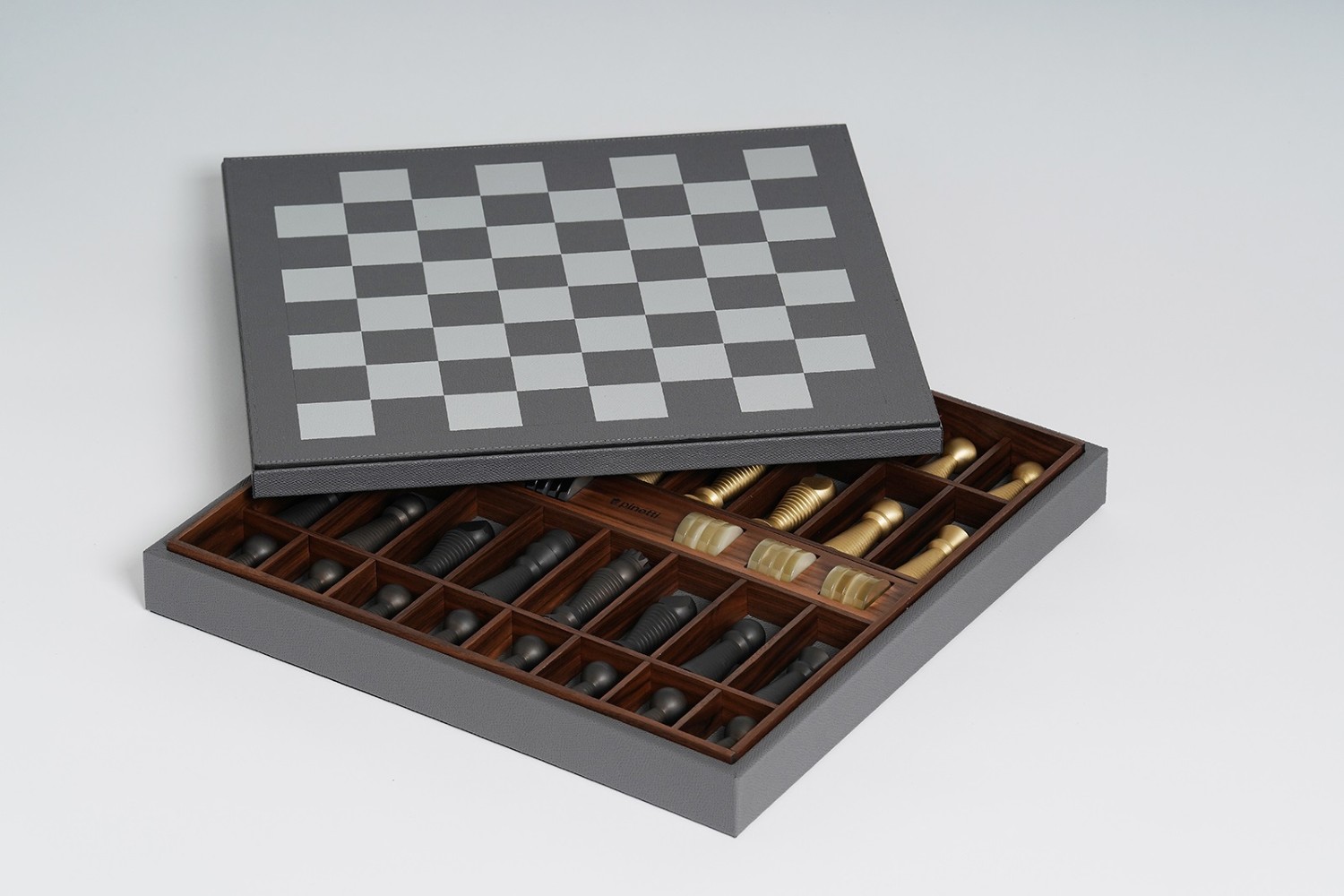 Игровой набор (шахматы-шашки)