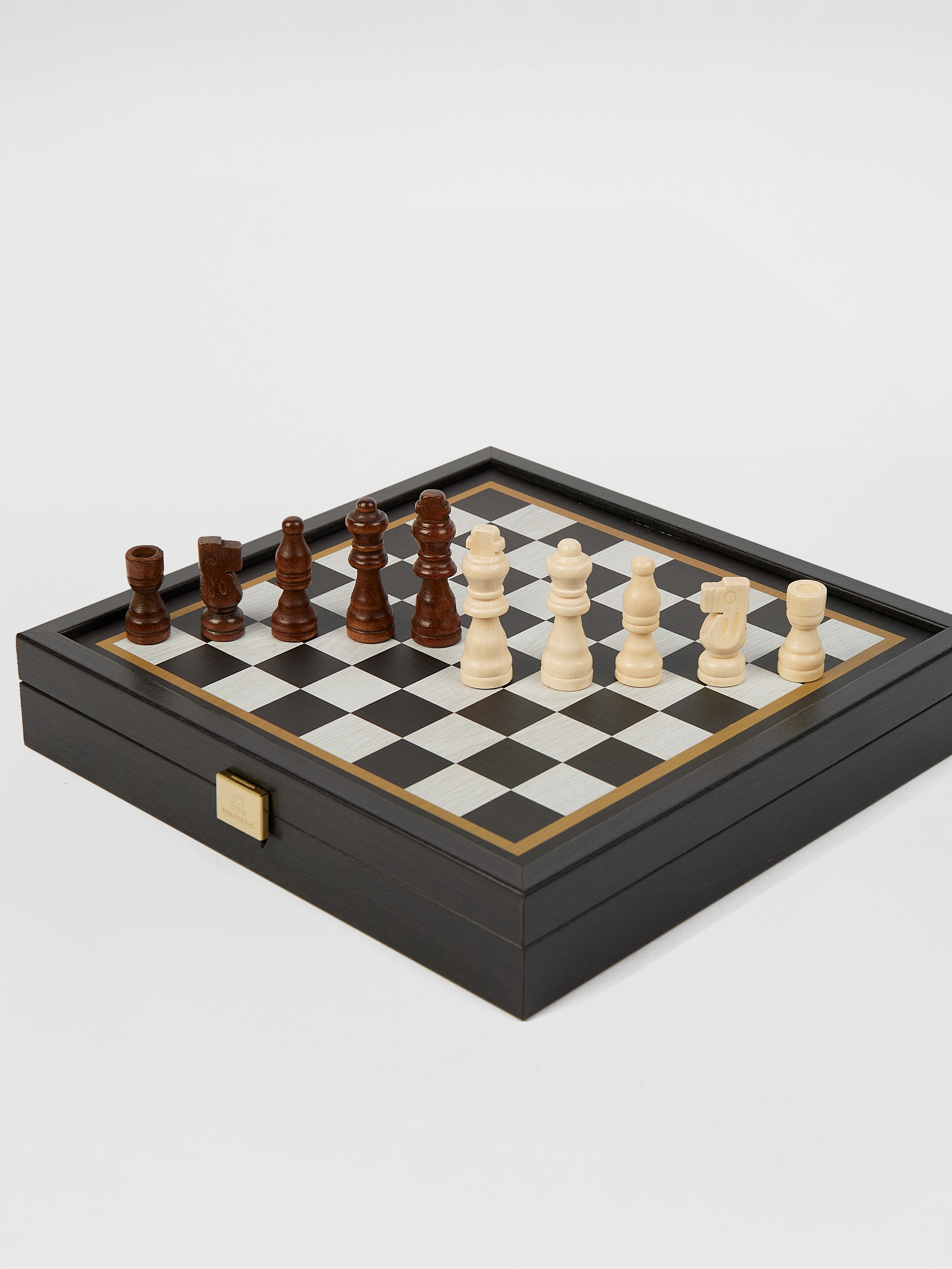 Игровой набор (шахматы и нарды)