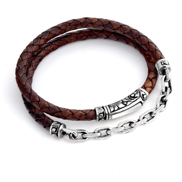 Плетеный кожаный браслет с серебряными деталями