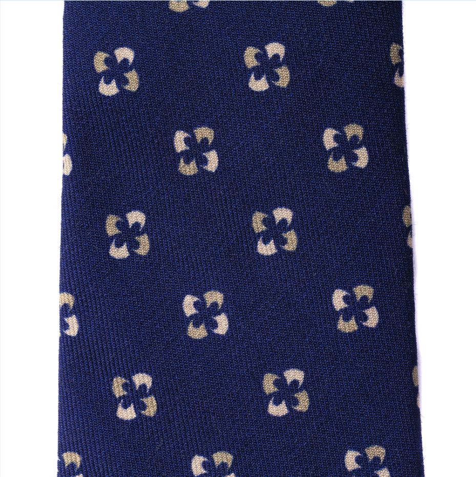 Шелковый галстук