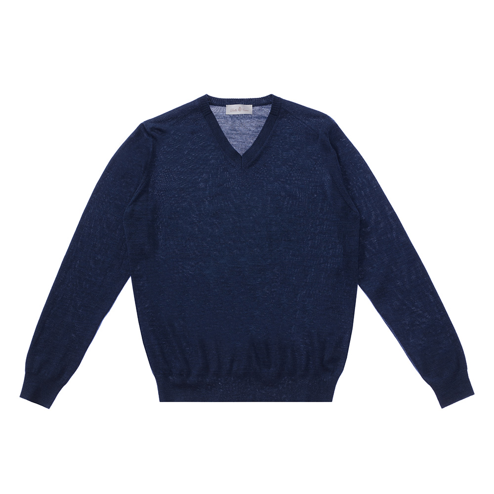 Классический шерстяной пуловер синего цвета