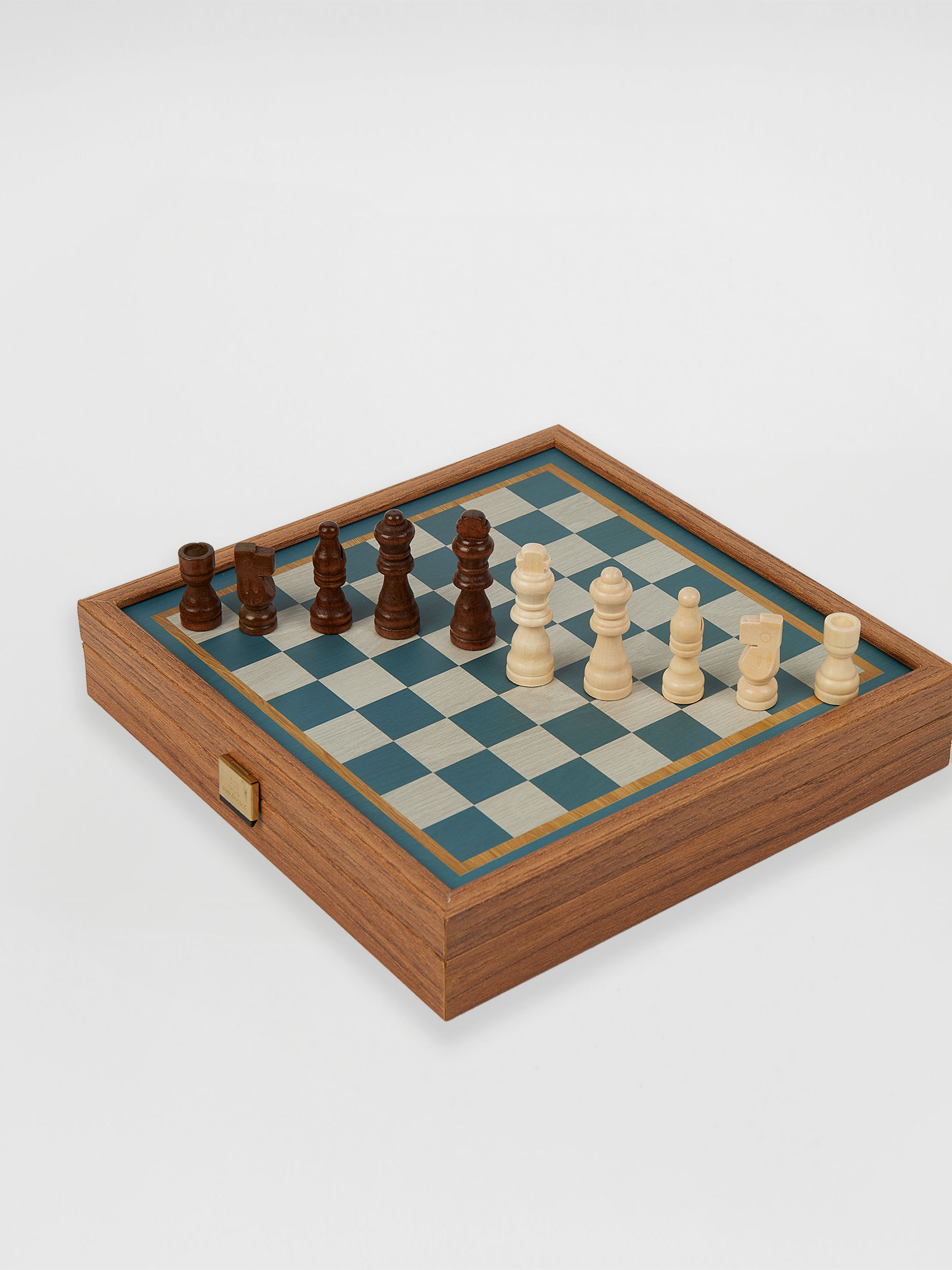 Игровой набор (шахматы и нарды)